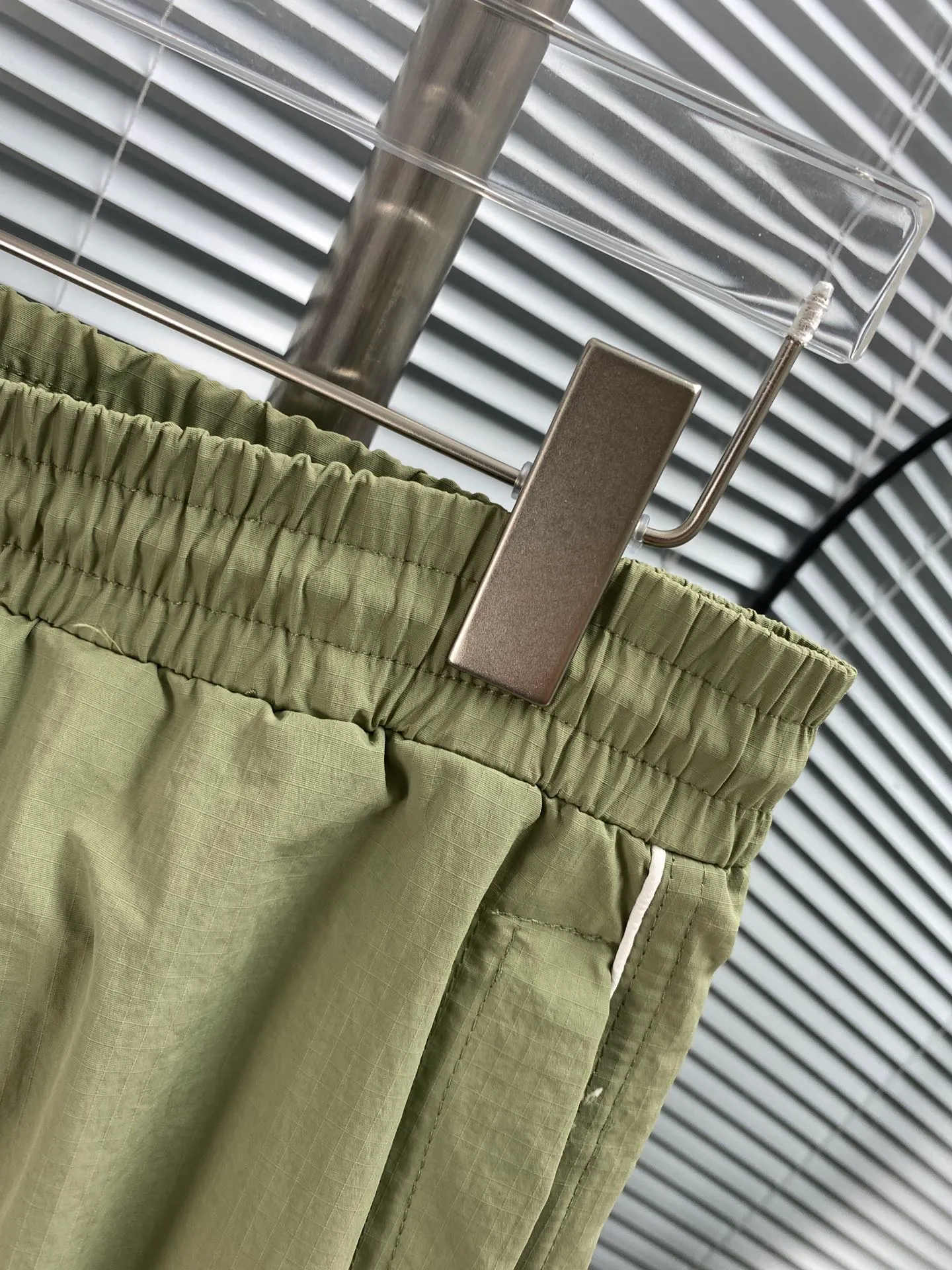 THOM BROWNE ：Light Green Navy Blue Gray Sizes：1.2.3.4